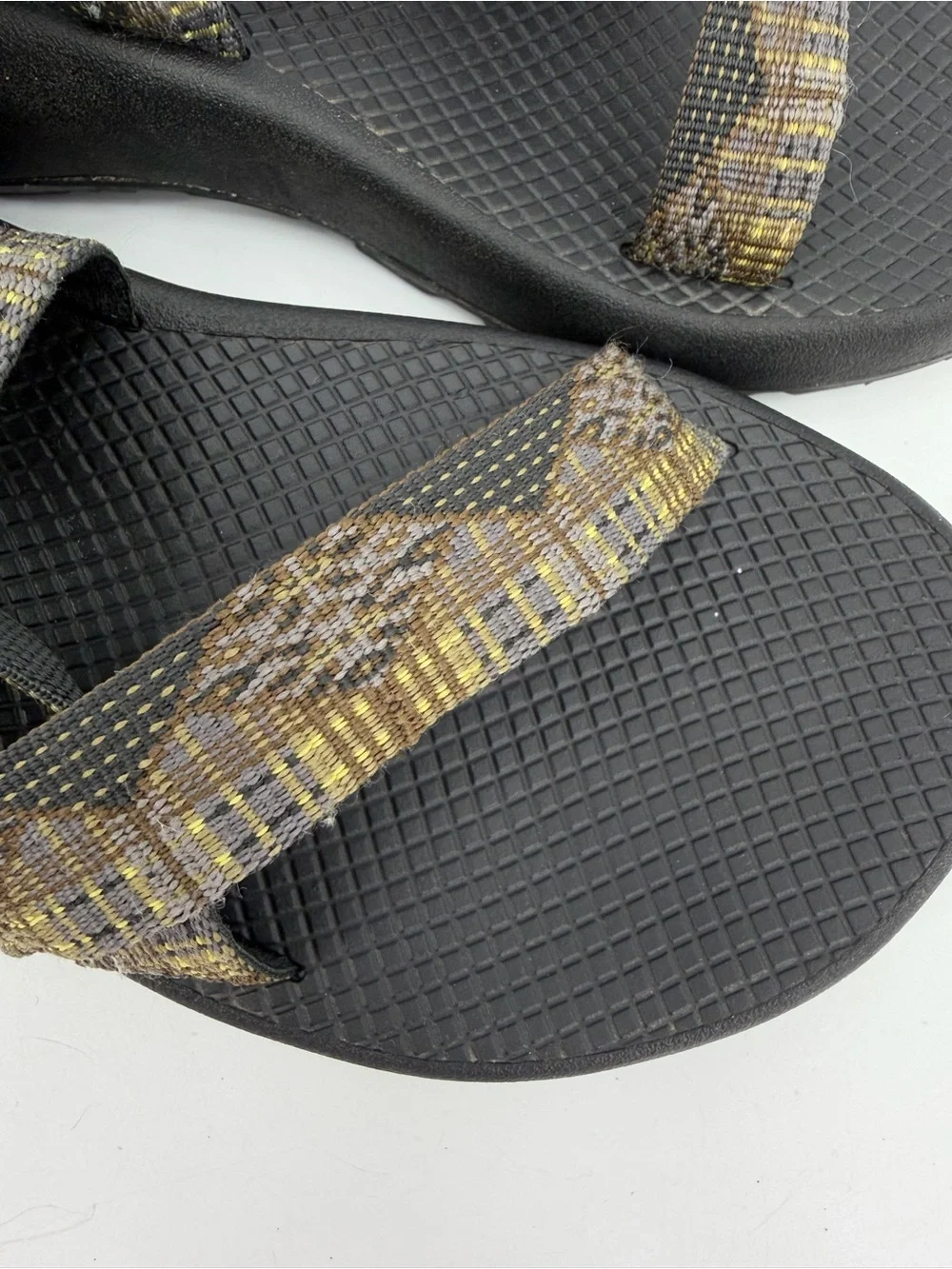 Chacos Sandals Mens 9 Z1 Adjustable Strap Hiking Rugged Open Toe Outdoors READ